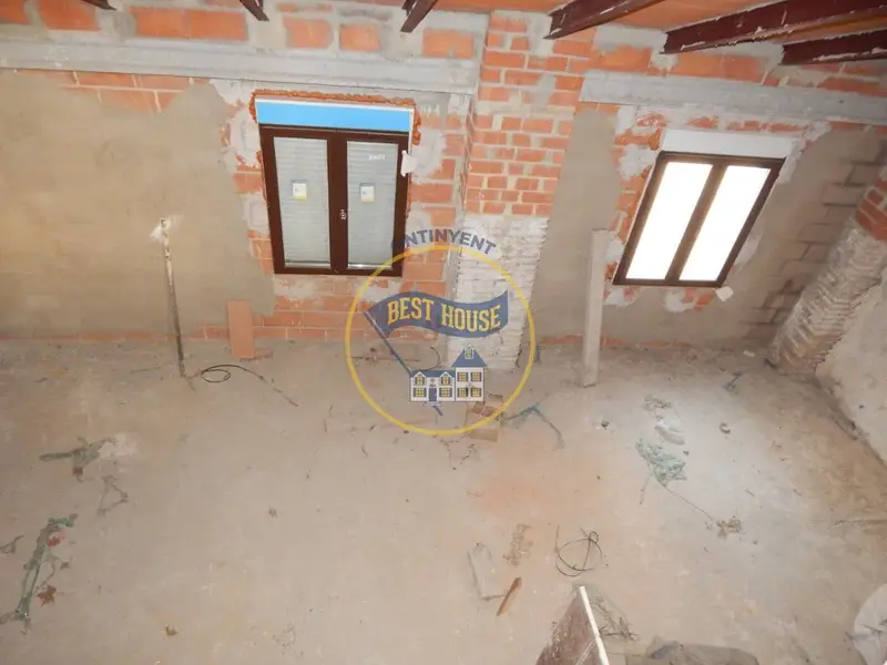 Casa en venta en Ontinyent 280m2 tres plantas centro ciudad