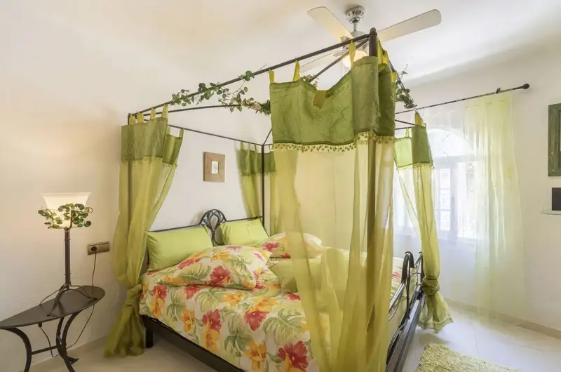 Casa-Villa de 5 Dormitorios en venta Fuengirola, España