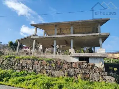 Chalet en Construccion O Rosal Vistas Impresionantes