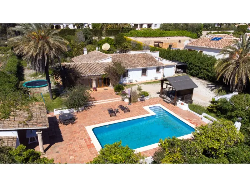 Villa con Chimenea en Jávea - 3 Dormitorios - Piscina Privada