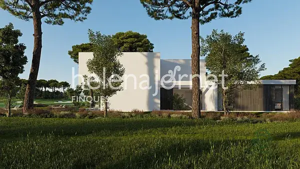 Villa de Lujo con Vistas al Lago en Caldes de Malavella