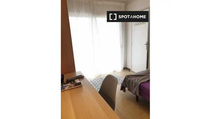 Habitacion Amplia y Moderna en Eixample Barcelona