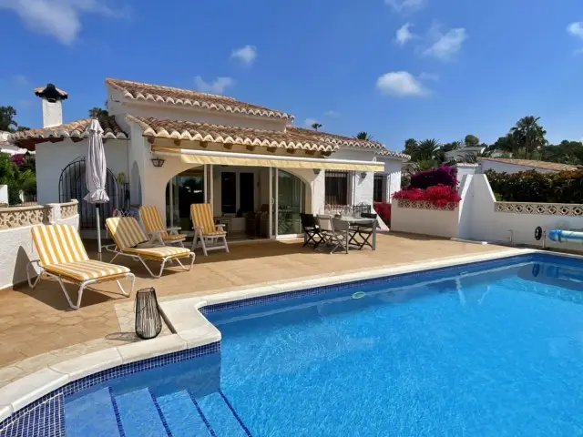 Chalet 2 Dormitorios Moraira La Sabatera Piscina