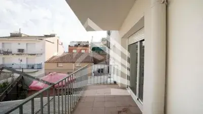 Piso en venta en Igualada 128m2 4 habitaciones 2 baños VPO