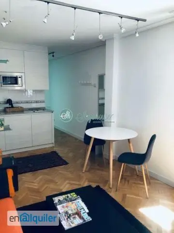 Piso en Alquiler Centro Segovia: Ideal Parejas y Estudiantes