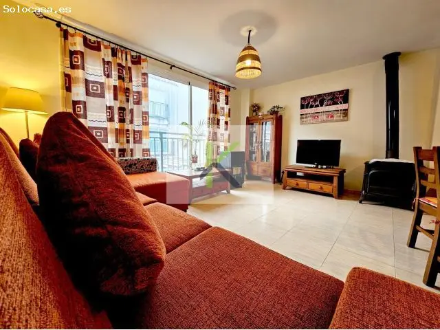 Amplisimo Bajo En Venta En Pueblo Con Muchisimo Encanto