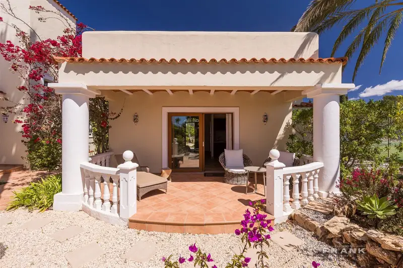 Chalet de Lujo en Venta en Ibiza Sa Carocca