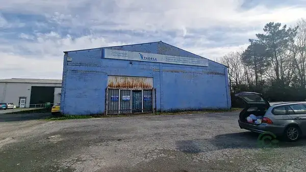 Nave Industrial en Coles Ourense 1917m2 a Reformar
