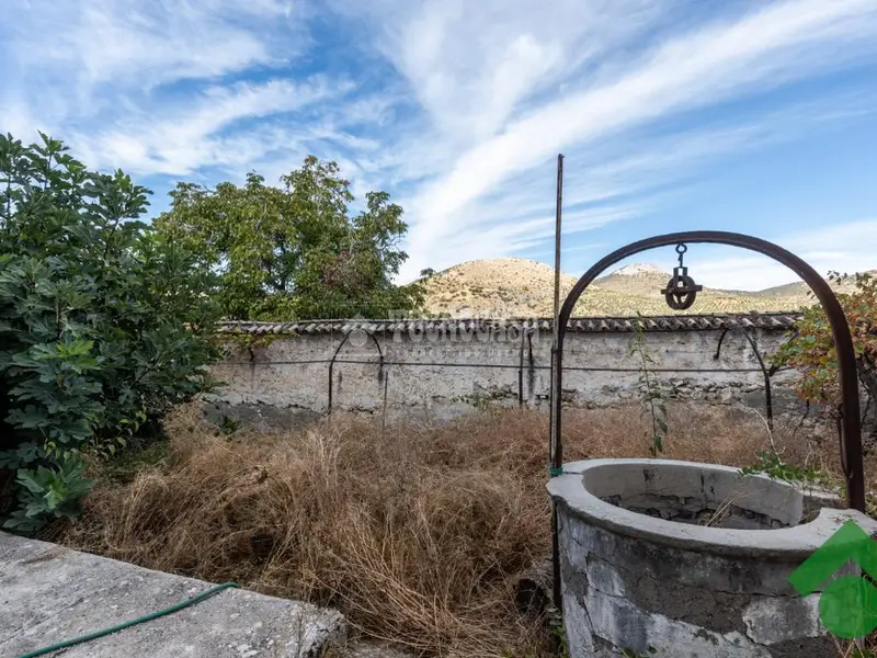 Casa en venta en Colomera