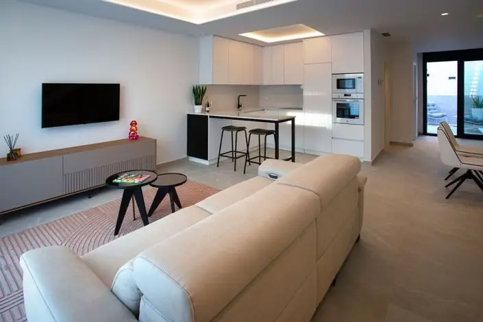 Adosado 3 Dormitorios en Venta: Moderno y Elegante con Vistas al Mar