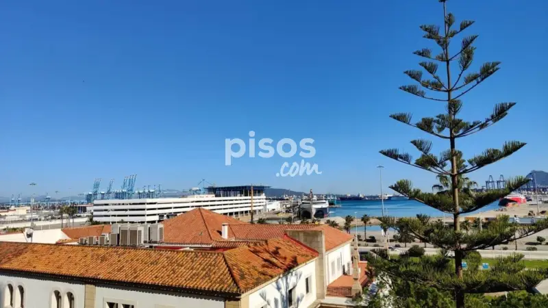 Piso en venta en Algeciras con vistas al mar