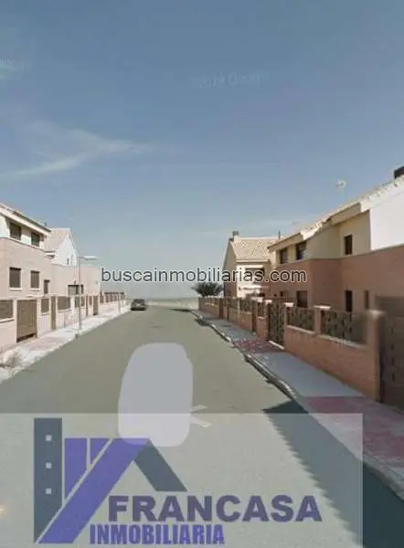 Casa en Venta Noez 156m2 3 Dormitorios 2 Baños Garaje