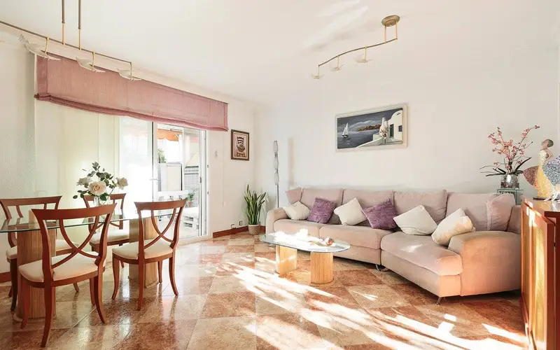 Casa en Venta Viladecans 4 Dormitorios Patio Terraza Parking