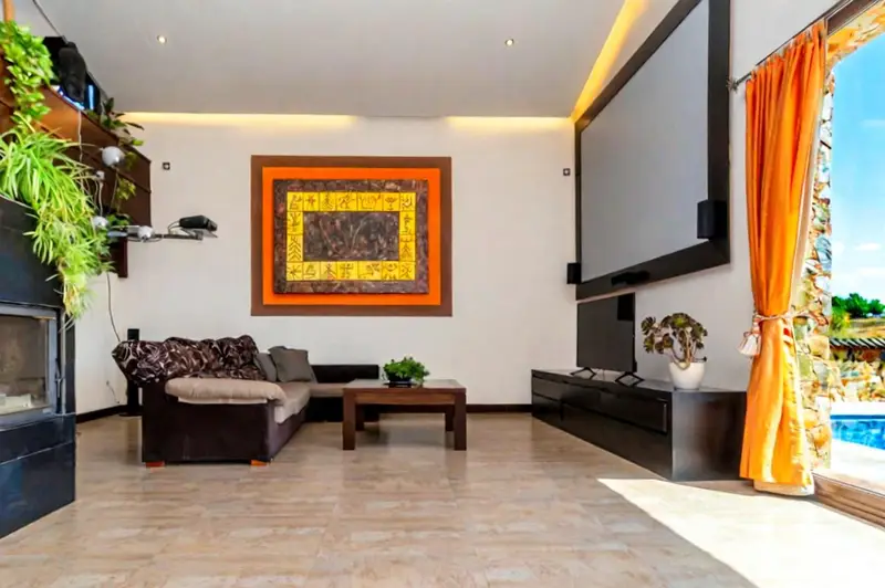 Chalet de Lujo con 6 Habitaciones 2 Piscinas y Gimnasio
