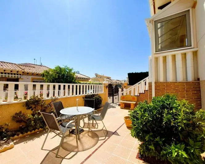 Bungalow 2 Dormitorios en Lomas de Cabo Roig