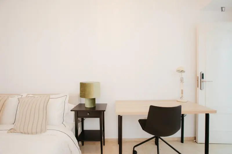 Coliving Valencia: Habitaciones Amuebladas con Servicios Incluidos
