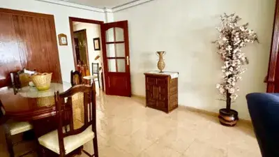 Piso en Venta Baena Planta Baja Cerca Colegio