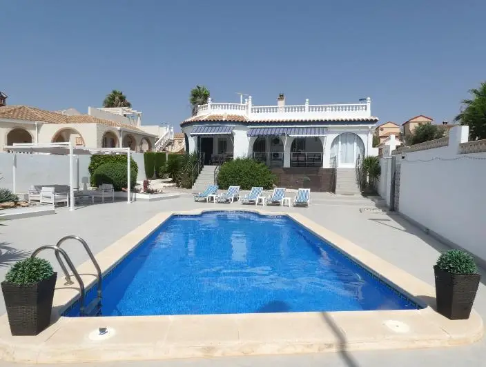 3 Bed Villa / Detached for sale