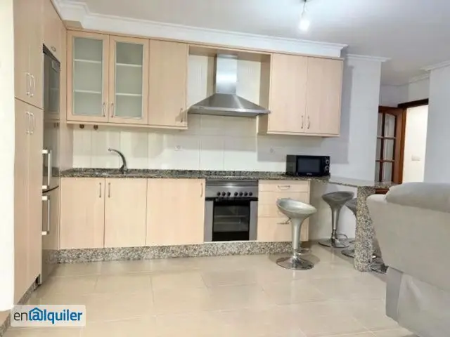 Apartamento en Fene Amueblado con Garaje y Cerca de Colegios