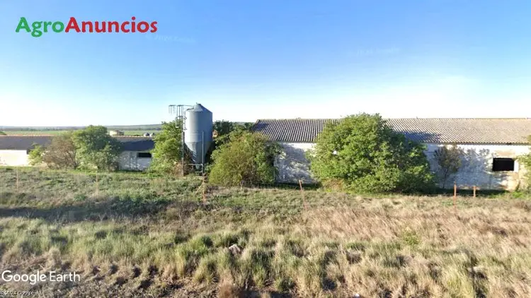 Venta  de Finca con explotación ganadera en Soria