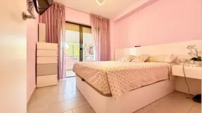 Apartamento en Alquiler Mil Palmeras Cerca de la Playa 3 Dormitorios