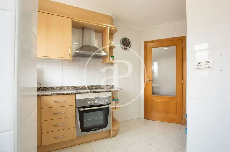 Apartamento en Torrent Pueblo con Terraza y Vistas