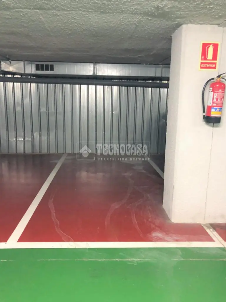 Box/plaza de garaje en venta en Eixample