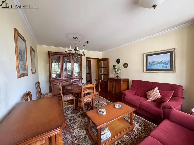 Apartamento en Venta en Rosalía de Castro Pontevedra