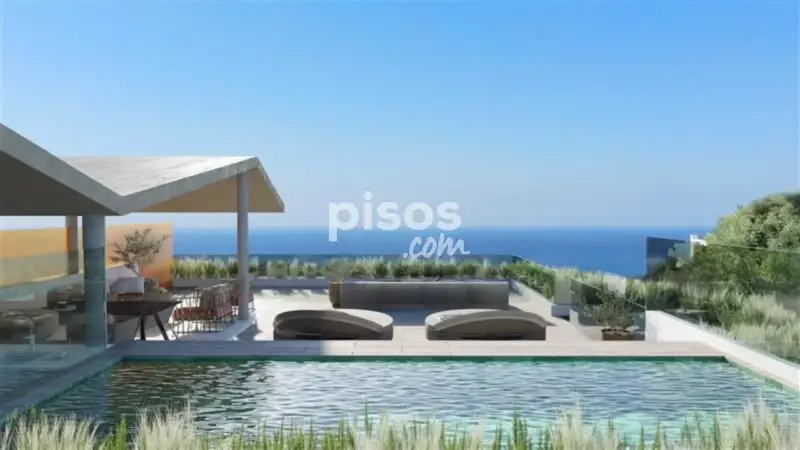 Atico de Lujo en Venta con Vistas al Mar Mediterráneo