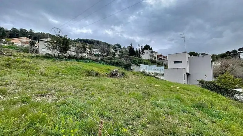 Solar/Parcela en venta en Canyelles, Barcelona
