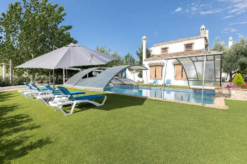 Cortijo de Lujo en Montefrío 7 Habitaciones