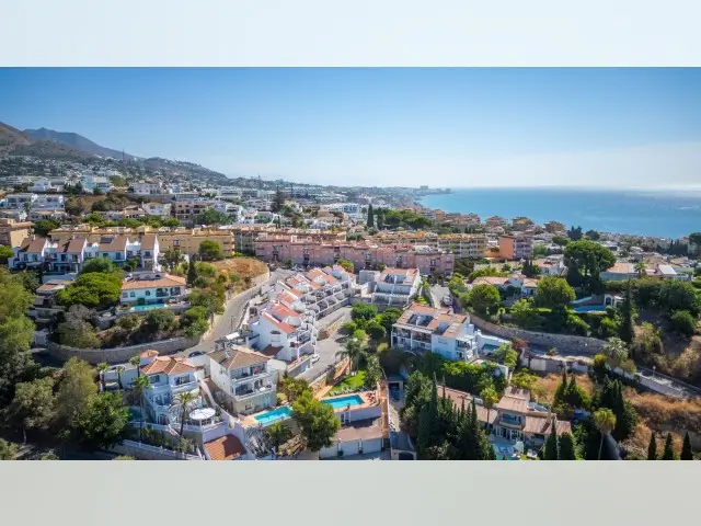 Adosado de 4 Dormitorios en venta Fuengirola, España