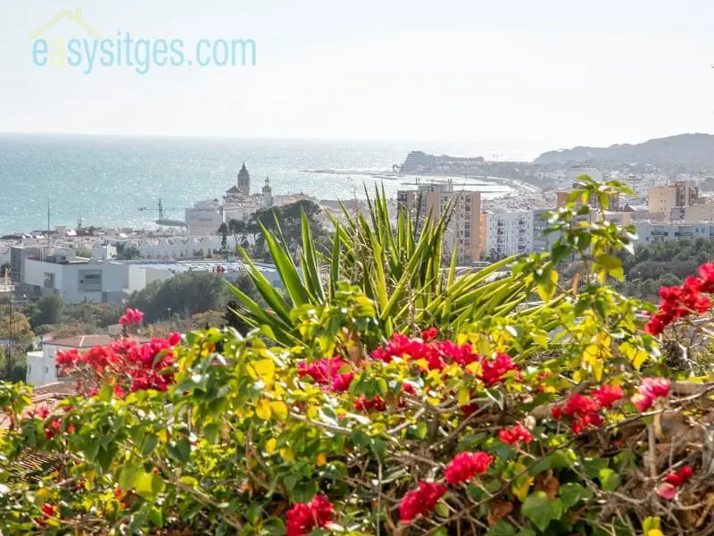 Chalet en Sitges con Vistas al Mar y Cottage para Invitados
