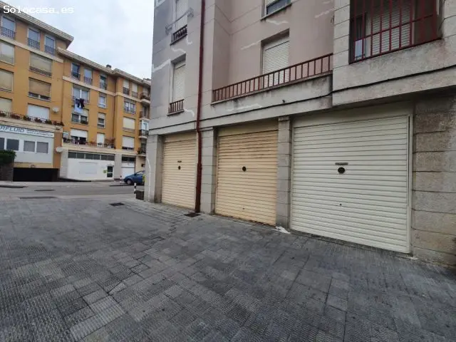 Garaje Cerrado en Venta con Altillo
