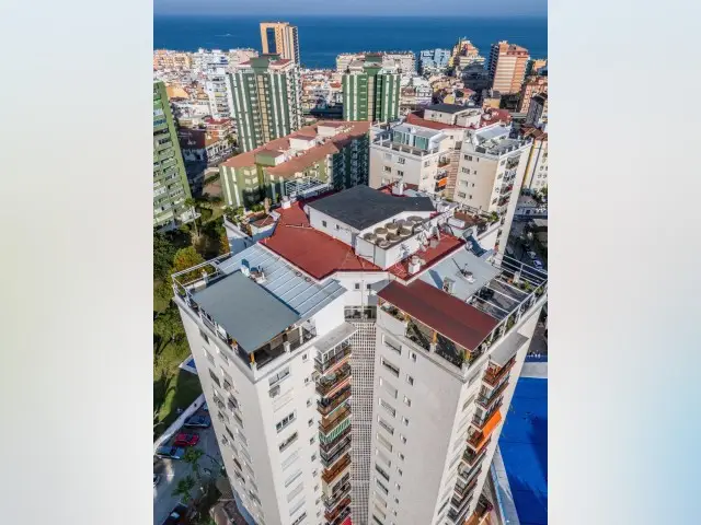 Atico en Fuengirola 3 dormitorios 2 baños 198m2 terraza 154m2