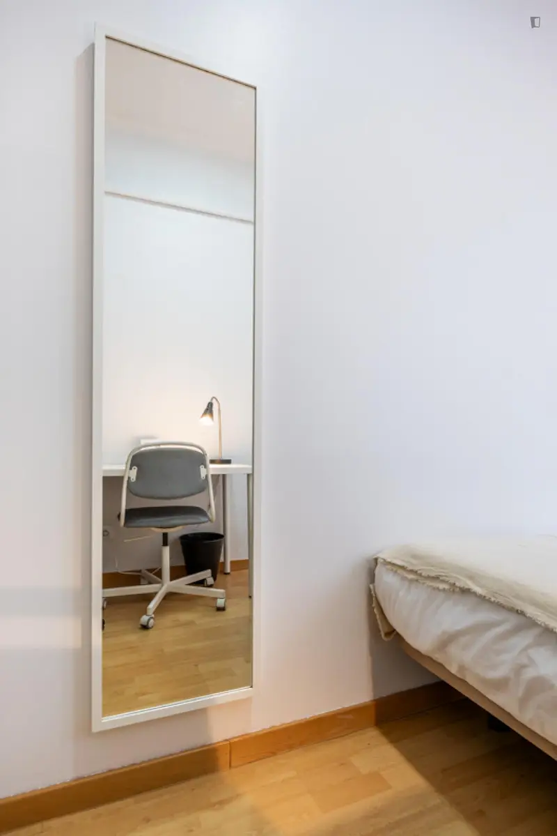 Habitacion amueblada cerca de Embajadores Delicias Madrid