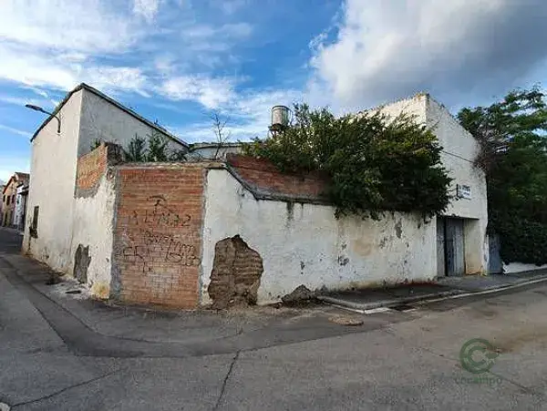 Casa Pueblo Ruinas 185m2 Parcela 007ha Rehabilitacion