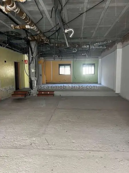 Local Comercial en Venta Silleda 150m2 Centrico