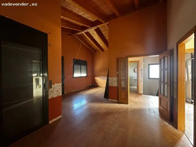 Casa en Venta en Vallirana Barcelona con Jardin Ideal para Familias