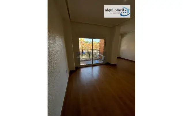 Rent 3 bedroom apartment of 107 m² in Murcia