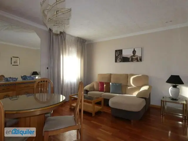 Casa independiente en calle granada, Almagro