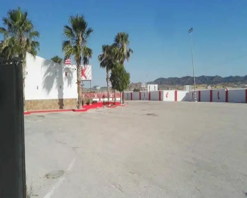 Local en venta 540m2 Murcia Crta San Javier