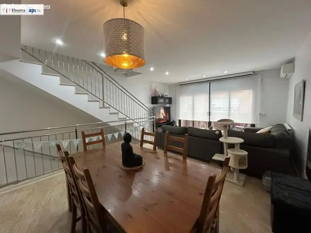 Casa Adosada 171m2 Tordera Centro