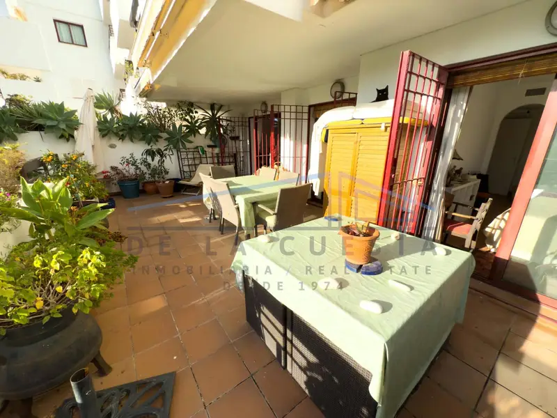 Apartamento en venta La Herradura 2 dormitorios vistas al mar