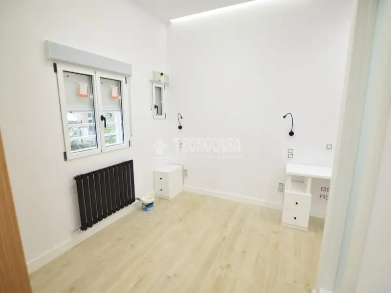 Piso Reformado en Moratalaz - 1 Dormitorio - Excelente Ubicación