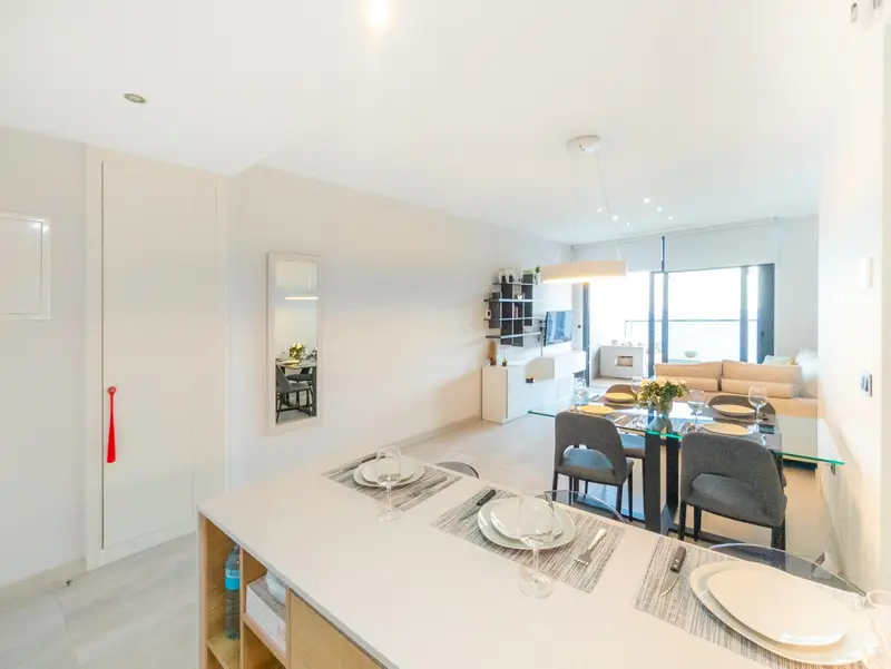 Venta de piso con piscina y terraza en Benidorm, Pueblo Poniente