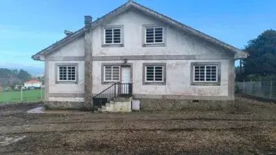 Chalet en Brion con Piscina 7 Dormitorios y 4 Baños
