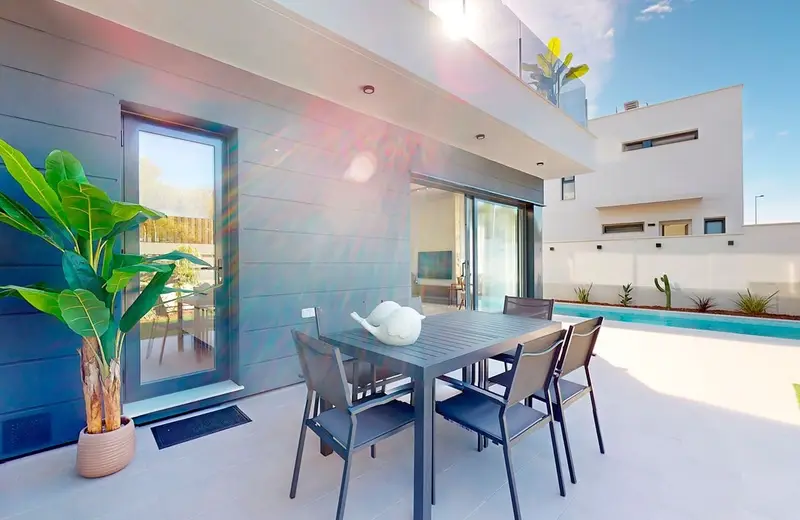Chalet en Roda Golf Murcia con Piscina Privada