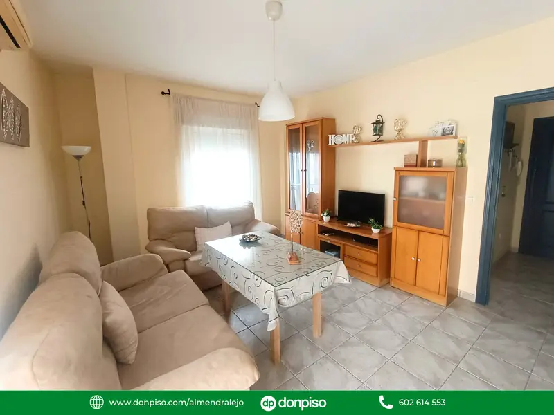 Apartamento en Almendralejo con Balcón y 2 Habitaciones
