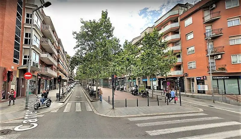 Venta Local Comercial Santa Coloma Gramenet Centro 244m2